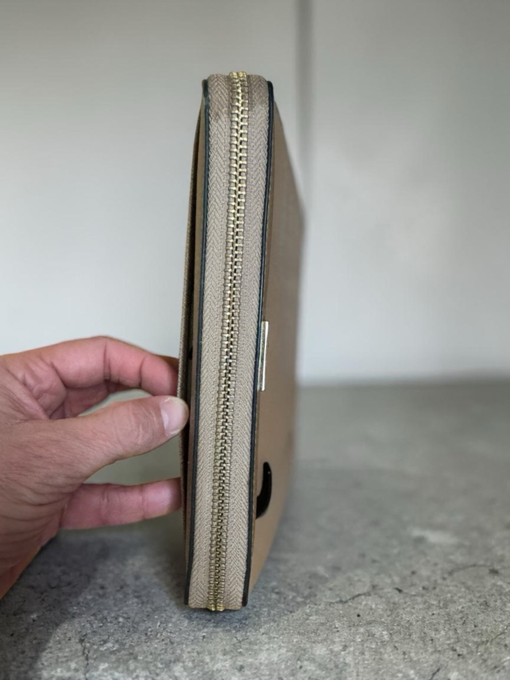 kate spade Two-Tone Zip Wallet in Taupe and Black - Picture 4 of 7